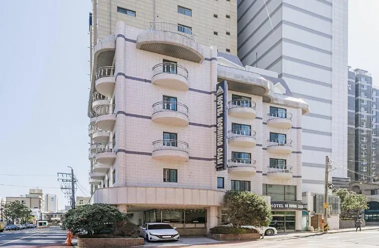 מוטל Jeju Morning Calm Hotel